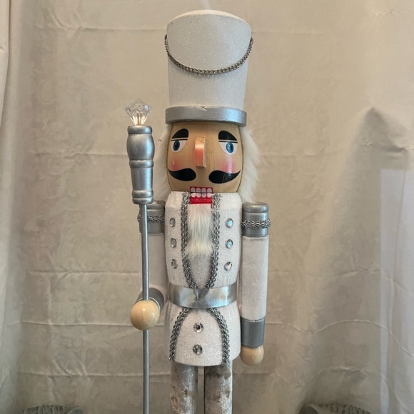 Tinsel & Fir Christmas Nutcracker Decor - Picture 3 of 8